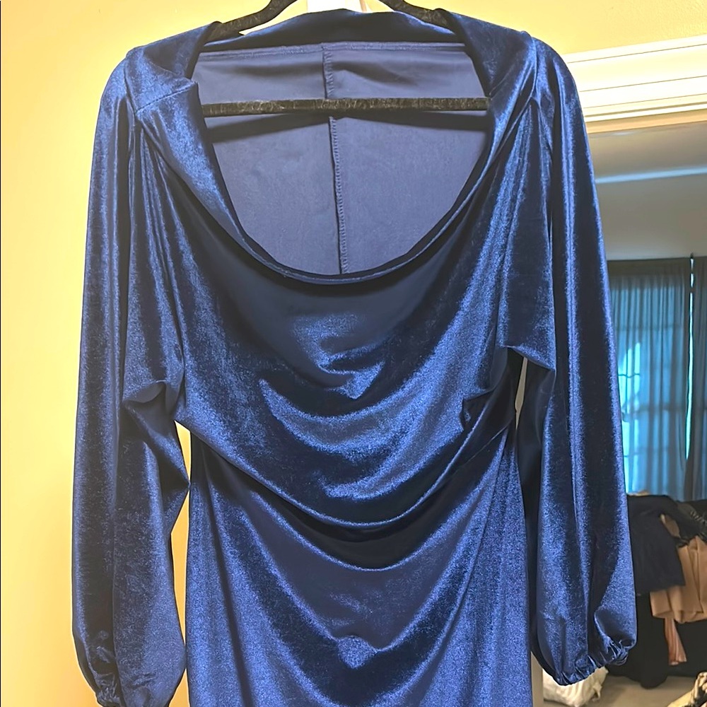 Bodycon Blue Velvet Dress